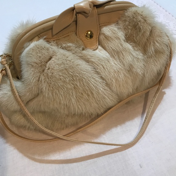 Beautiful genuine mink & leather Preston & York purse in excellent condition - Picture 2 of 15